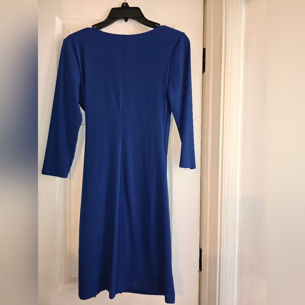 Express dress - Picture 2 of 2